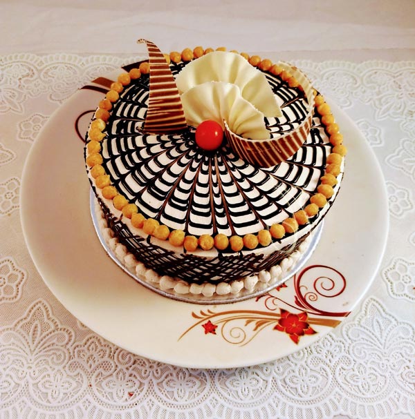 Coffee Crunchy Cake cake delivery Delhi