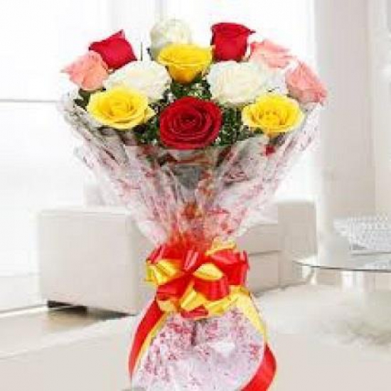 Bunch of 15 Mix Roses cake delivery Delhi