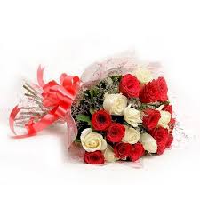 Red & White Roses Bunch cake delivery Delhi